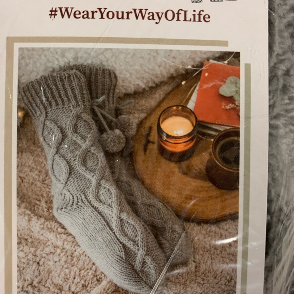 Muk Luks slipper socks